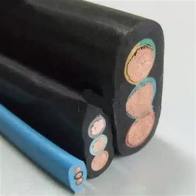 Marina nga elektrikal nga mailunod nga goma nga kable .